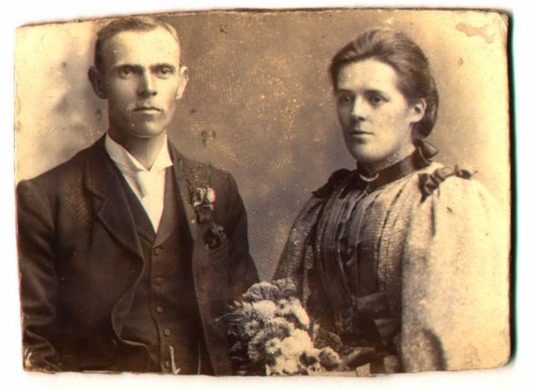 Edward James and Annie (nee Corps) SOAL 