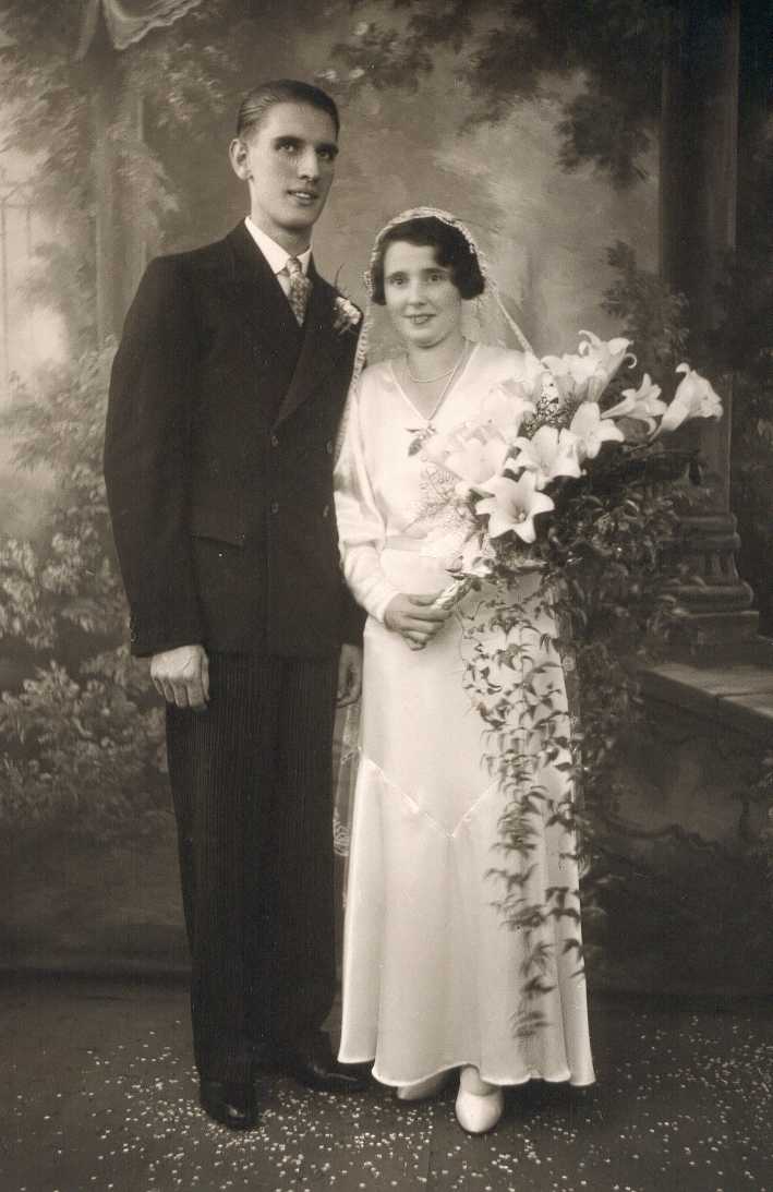 Henry Thomas Soale & Nellie Louise Fisk, married 23rd September 1933