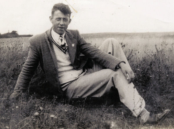 James Lester SOLE 1912 - 2004 was the eldest child of James William and Jessie