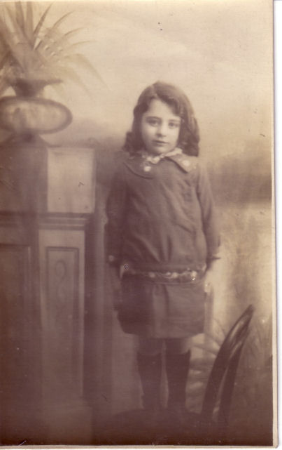 Phyllis Marjorie WEST (1910-2000).